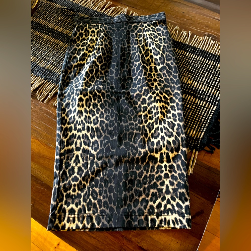 Hell Bunny xsmall (uk size 8) leopard skirt nwot
